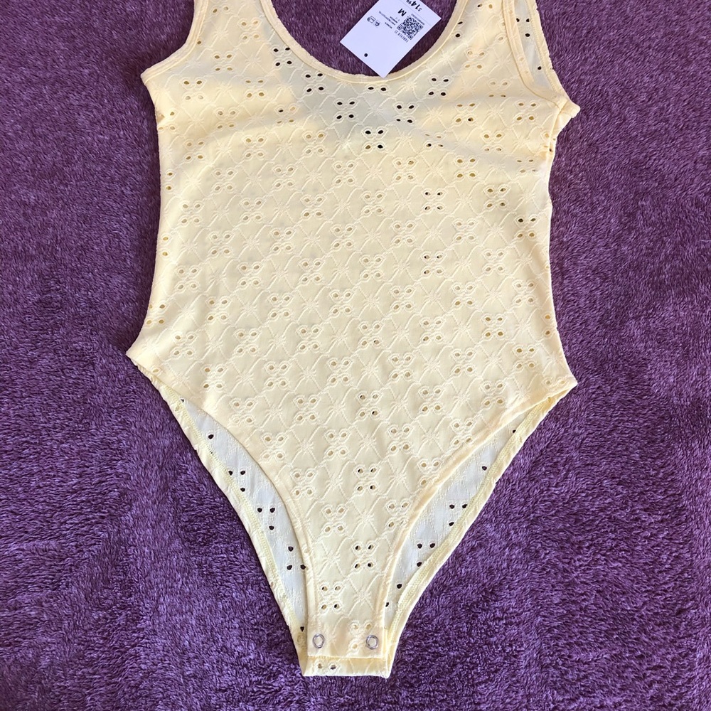 Spring Bodysuit 🌻 - Picture 4 of 7
